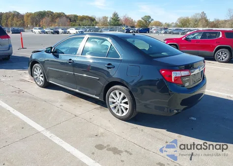 2013 Toyota Camry Xle z USA, uszkodzony, nr VIN 4T4BF1FK8DR305123